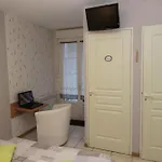 D'ault Nocleg ze śniadaniem 3*